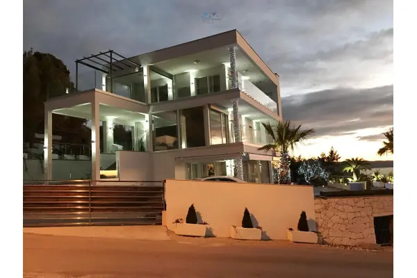 Podstrana, CHORWACJA - SPLIT - luxusowa willa 450m2, 3 baseny