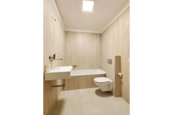 Kraków, Kraków-Podgórze, Wadowicka, OKAZJA mieszkanie 4/3 pok.+ kuchnia 70m2 Kraków Podgórze Mateczny