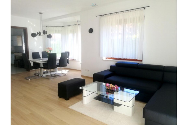 Kraków, Kraków-Podgórze, Leona Petrażyckiego, Dom wolnostojący 6 pokoi / 260m2 na działce 1000m2 Kraków Podgórze Dębniki