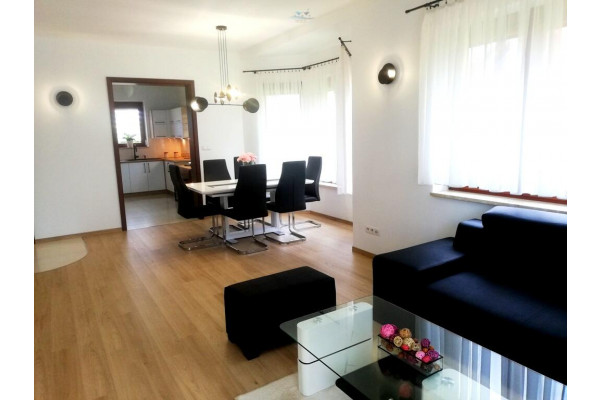 Kraków, Kraków-Podgórze, Leona Petrażyckiego, Dom wolnostojący 6 pokoi / 260m2 na działce 1000m2 Kraków Podgórze Dębniki