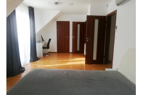 Kraków, Kraków-Podgórze, Leona Petrażyckiego, Dom wolnostojący 6 pokoi / 260m2 na działce 1000m2 Kraków Podgórze Dębniki