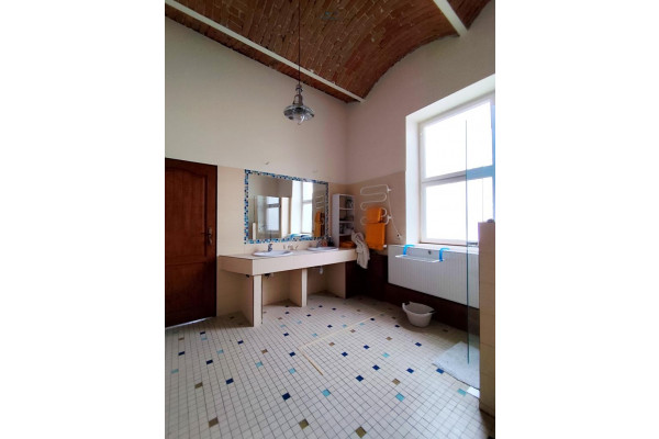 cieszyński, Ustroń, Kamienice -3 budynki dla dewelopera 2650m2 USTROŃ centrum