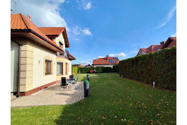 Kraków, Kraków-Podgórze, Leona Petrażyckiego, Dom wolnostojący 6 pokoi / 260m2 na działce 1000m2 Kraków Podgórze Dębniki