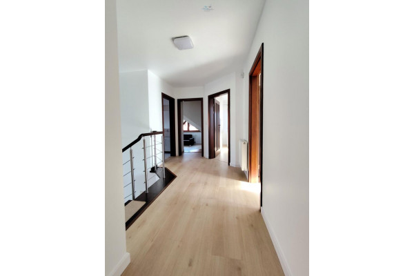 Kraków, Kraków-Podgórze, Leona Petrażyckiego, Dom wolnostojący 6 pokoi / 260m2 na działce 1000m2 Kraków Podgórze Dębniki