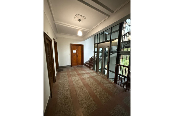 Kraków, Kraków-Śródmieście, Krowoderska, Apartament 173m2 w ścisłym centrum Krakowa - do remontu OKAZJA