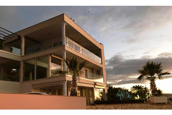 Podstrana, CHORWACJA - SPLIT - luxusowa willa 450m2, 3 baseny