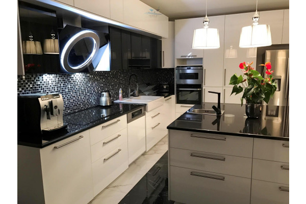 Podstrana, CHORWACJA - SPLIT - luxusowa willa 450m2, 3 baseny