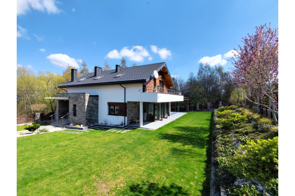 wielicki, Wieliczka, Nowoczesna posesja 300m2, zautomatyzowana, na  pięknej działce 1500m2