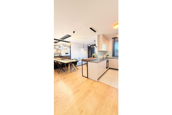 Krak&oacute;w, Podg&oacute;rze Duchackie, Mieszkanie 71 m&sup2; - 3 pokoje, 2 łazienki, Duży balkon, dla rodziny  2+4, Krak&oacute;w Podg&oacute;rze Duchackie